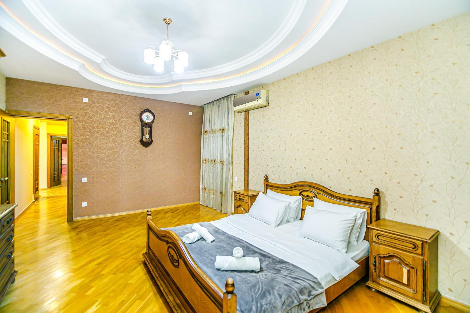Nizami Apartment By Baku Housing Exterior photo